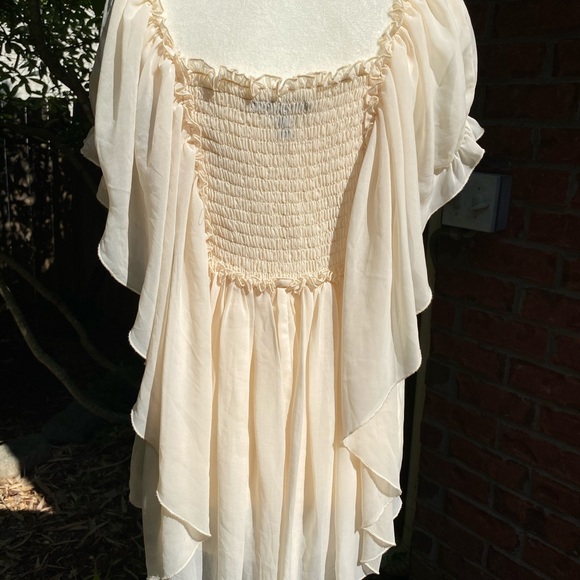 Victoria’s Secret Blouse Creme Chiffon Romantic - Picture 4 of 6